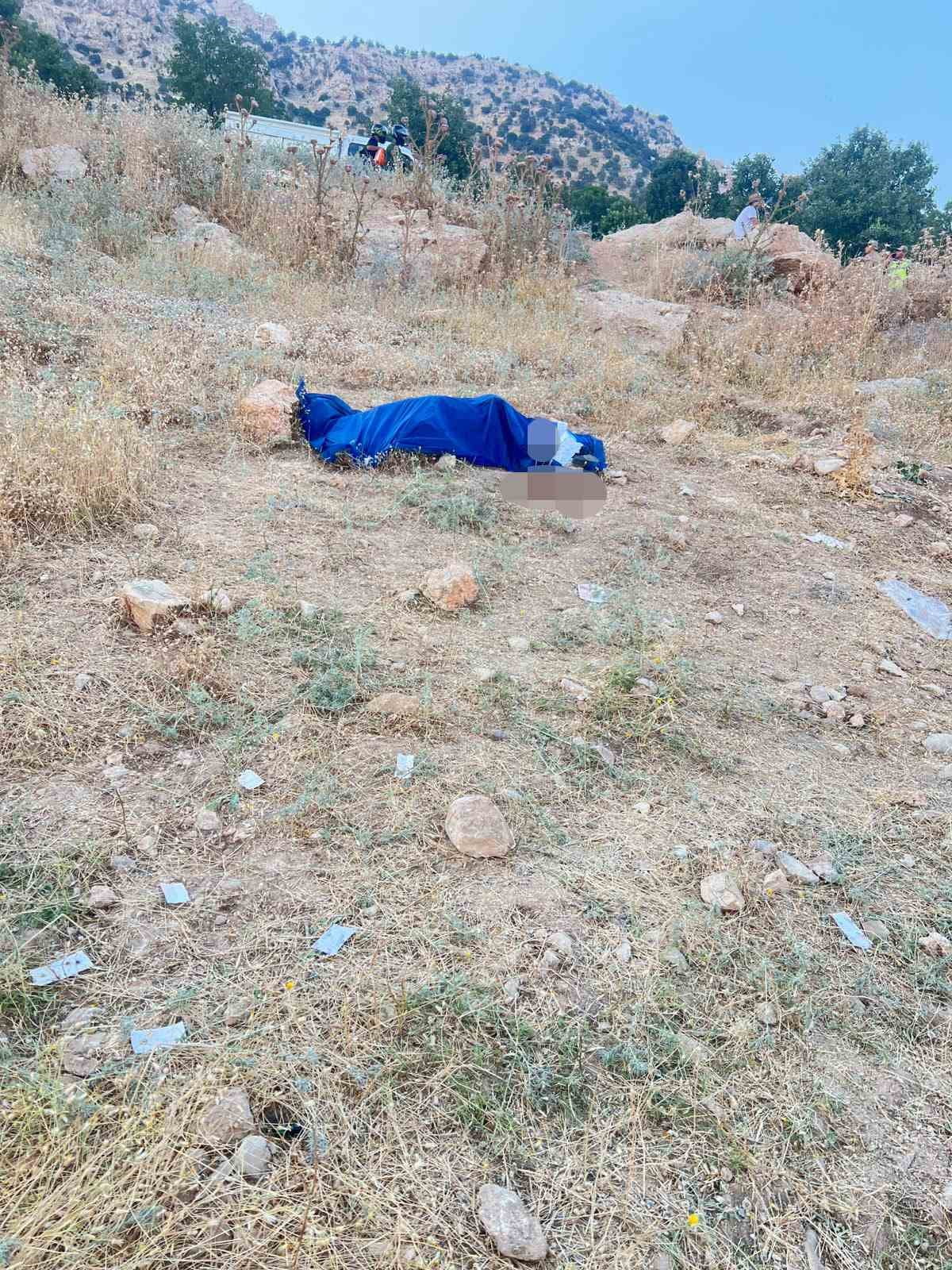 ŞIRNAK'TA CUDİ DAĞI'NDA DÜZENLENEN HZ. NUH'U ANMA MERASİMİ'NİN ARDINDAN DÖNÜŞ YOLUNDA MEYDANA...