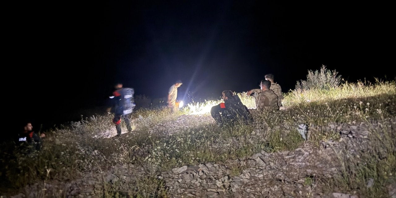 ŞIRNAK MERKEZE BAĞLI BALVEREN BELDESİ KIRSALINDAKİ DAĞLIK ALANDA MAHSUR KALAN 2 MÜHENDİSE...