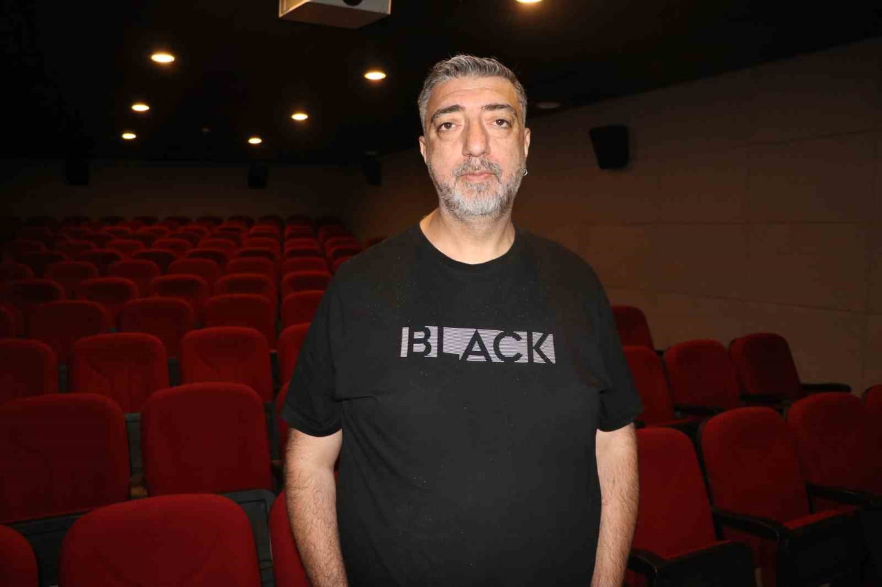 SİVAS CUMHURİYET ÜNİVERSİTESİ İLETİŞİM FAKÜLTESİ RADYO TELEVİZYON VE SİNEMA BÖLÜM BAŞKAN DOÇ. DR....