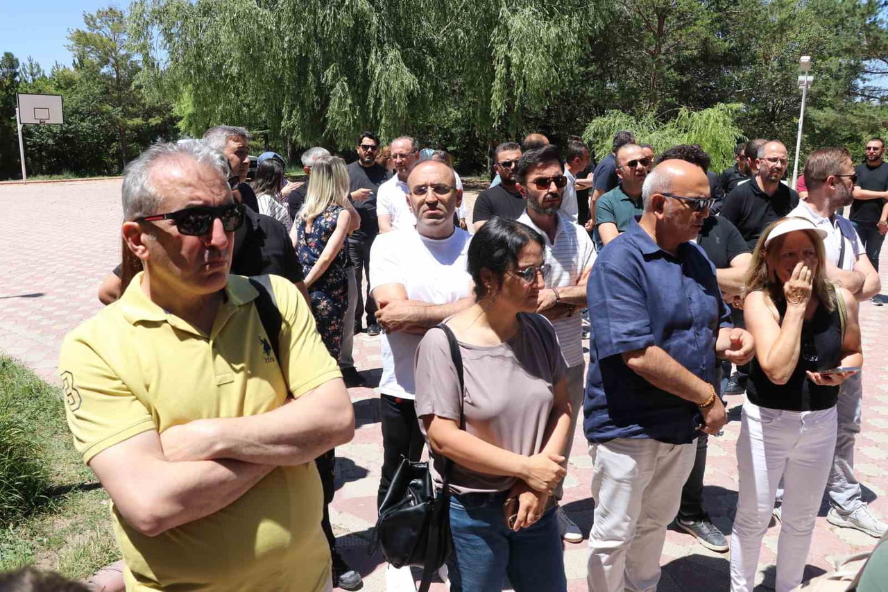 SİVAS’TA ÖZEL EĞİTİM KURUMU KONKORDATO İLAN ETTİ, GELECEK YILIN ÜCRETİNİ PEŞİN ÖDEYEN VERİLER OKUL...