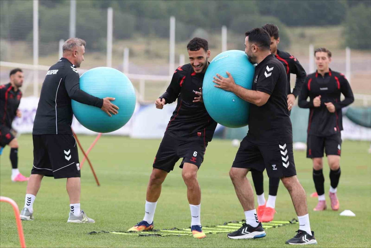 SİVASSPOR, 2026-2027 SEZONU HAZIRLIKLARI KAPSAMINDA KAYSERİ ERCİYES YÜKSEK İRTİFA KAMP...