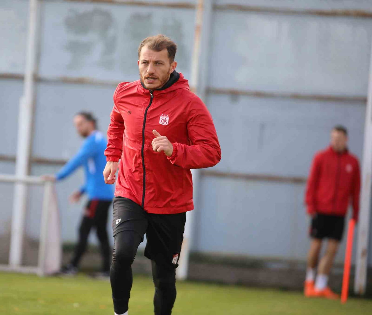 SİVASSPOR TARİHİNİN EN ÇOK FORMA GİYEN FUTBOLCUSU VE UNUTULMAZ KAPTANLARINDAN ZİYA ERDAL...