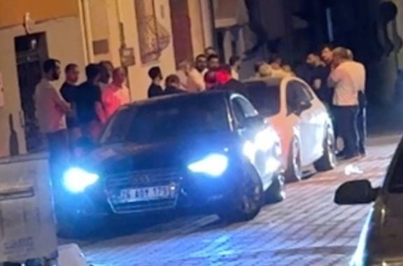 SKİŞEHİR'DE İKİ GRUP ARASINDA ÇIKAN VE KAVGAYA DÖNÜŞEN OLAYDA, ARALARINDA BİR POLİS MEMURUNUN DA...