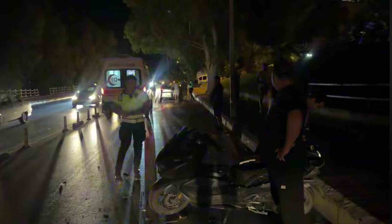 SÖKE'DE İSMET İNÖNÜ CADDESİ ÜZERİNDE, MEYDANA GELEN TRAFİK KAZASINDA MOTOSİKLET SÜRÜCÜSÜ AĞIR...