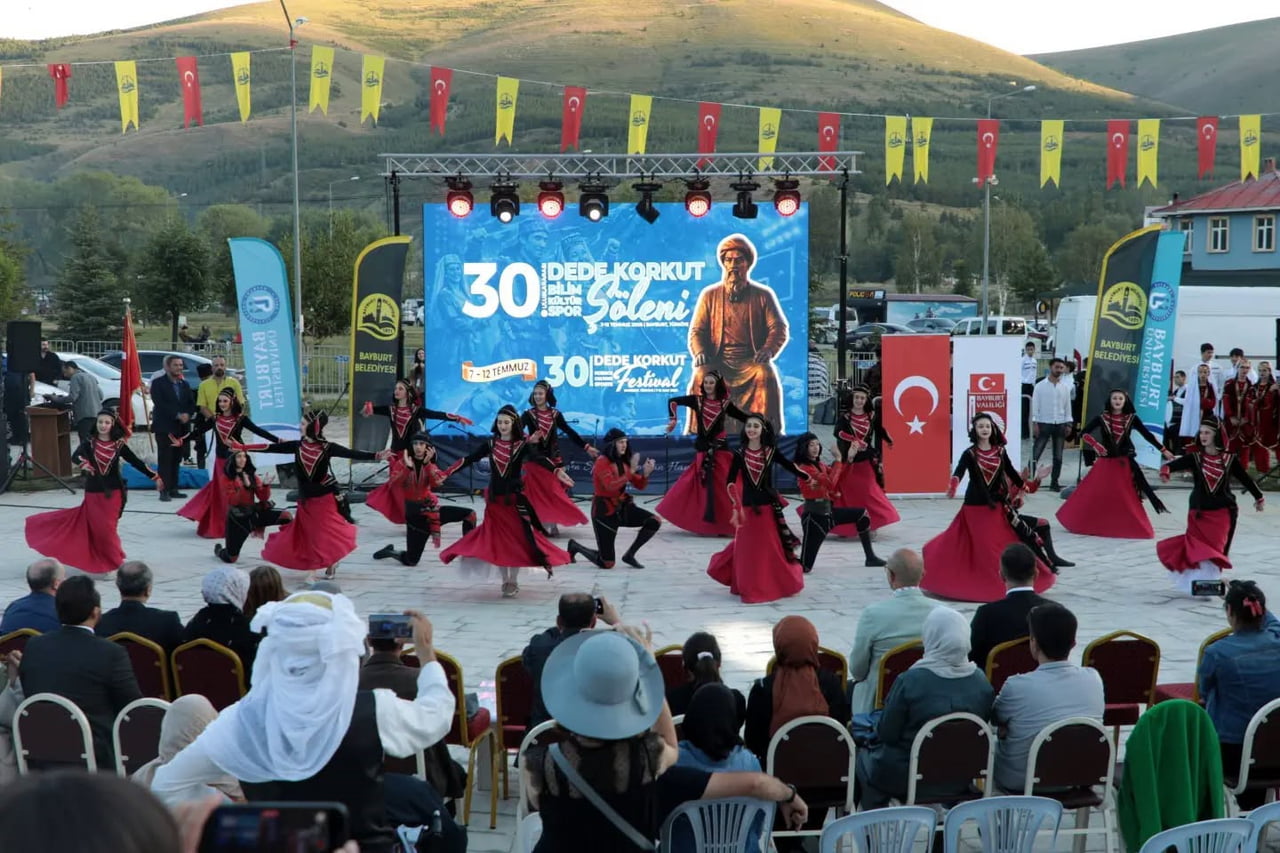 ŞÖLEN COŞKUSU YENİ ŞEHİR PARKI'NA TAŞINDI