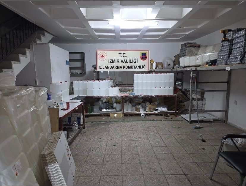 SON 15 GÜNDE DÜZENLENEN 8 AYRI OPERASYONDA, PİYASA DEĞERİ 2 MİLYON 500 BİN TL OLAN KAÇAK İÇKİ VE...