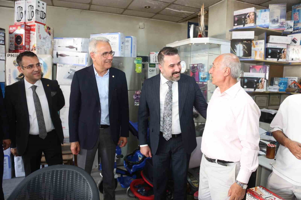 STSO YÖNETİMİ VE İLÇE ESNAFI