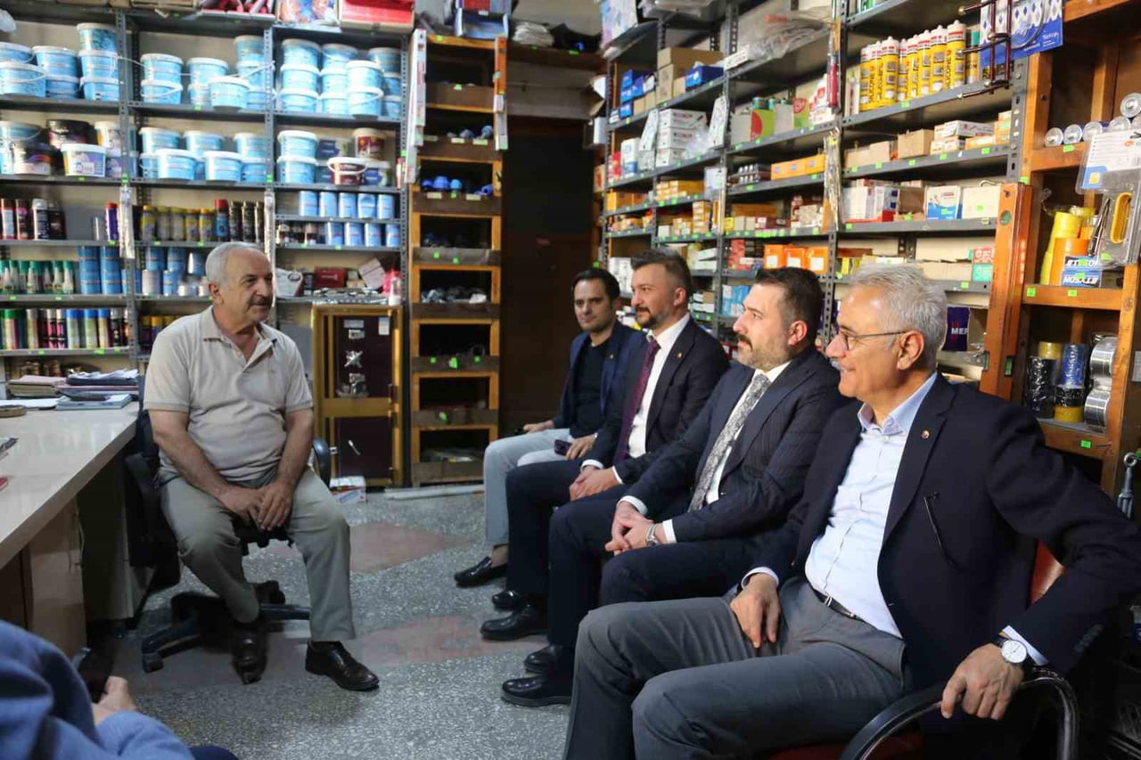 STSO YÖNETİMİ VE İLÇE ESNAFI