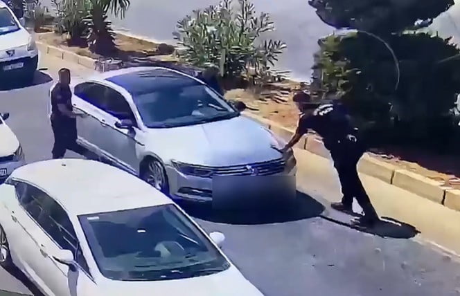 ŞÜPHELİLERİN ÜZERLERİNDE VE ARAÇTA YAPILAN ARAMALARDA 37 BİN 600 TL, 100 DOLAR, 6 GÜNEŞ GÖZLÜĞÜ...