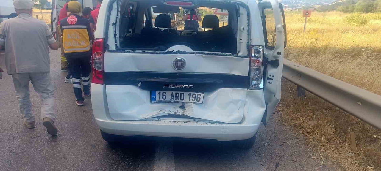SUSURLUK'TA TIR İLE ARACIN ÇARPIŞTIĞI KAZADA 1 KİŞİ YARALANDI