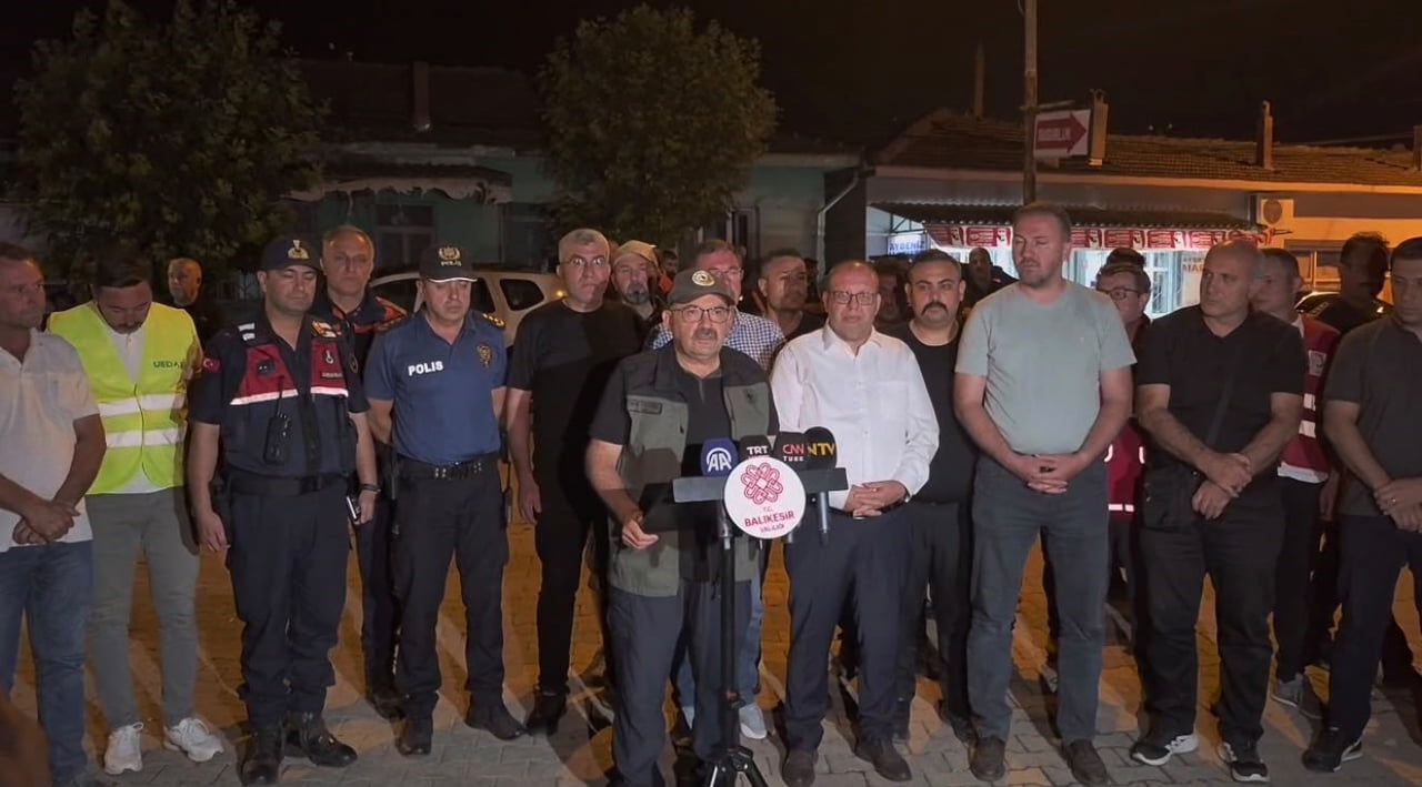 SUSURLUK’TAKİ ORMAN YANGININDA GECE BOYU MÜCADELE SÜRÜYOR: 450 HEKTARLIK ALAN ETKİLENDİ