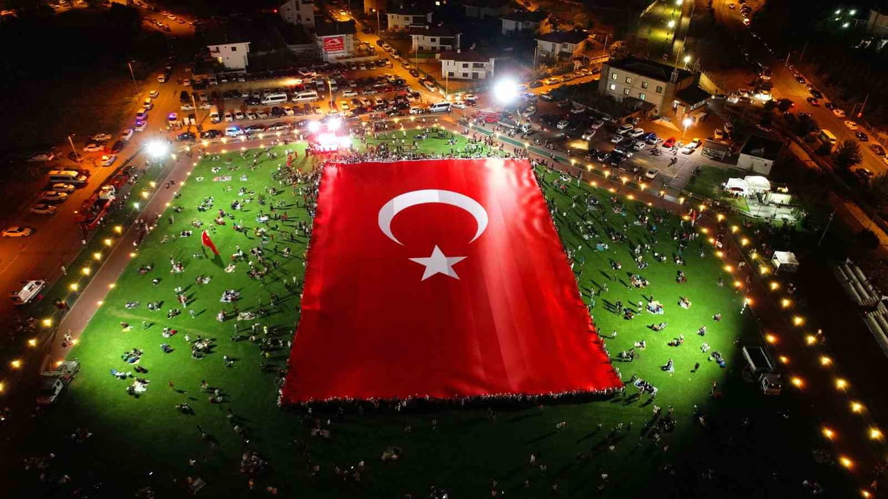 TALAS BELEDİYE BAŞKANI MUSTAFA YALÇIN; 15 TEMMUZ DEMOKRASİ VE MİLLİ BİRLİK GÜNÜ MÜNASEBETİYLE BİR...