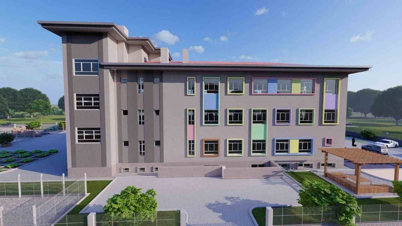 TARSUS’TA EĞİTİM SEZONUNA HAZIRLIKLARI HIZ KESMEDEN DEVAM EDİYOR