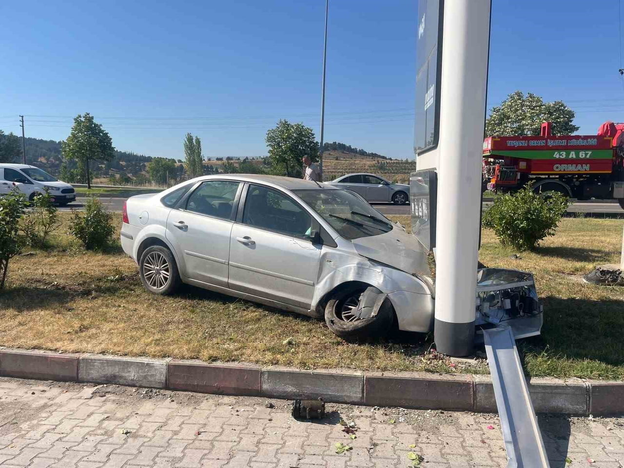 TAVŞANLI'DA TRAFİK KAZASI 2 YARALI