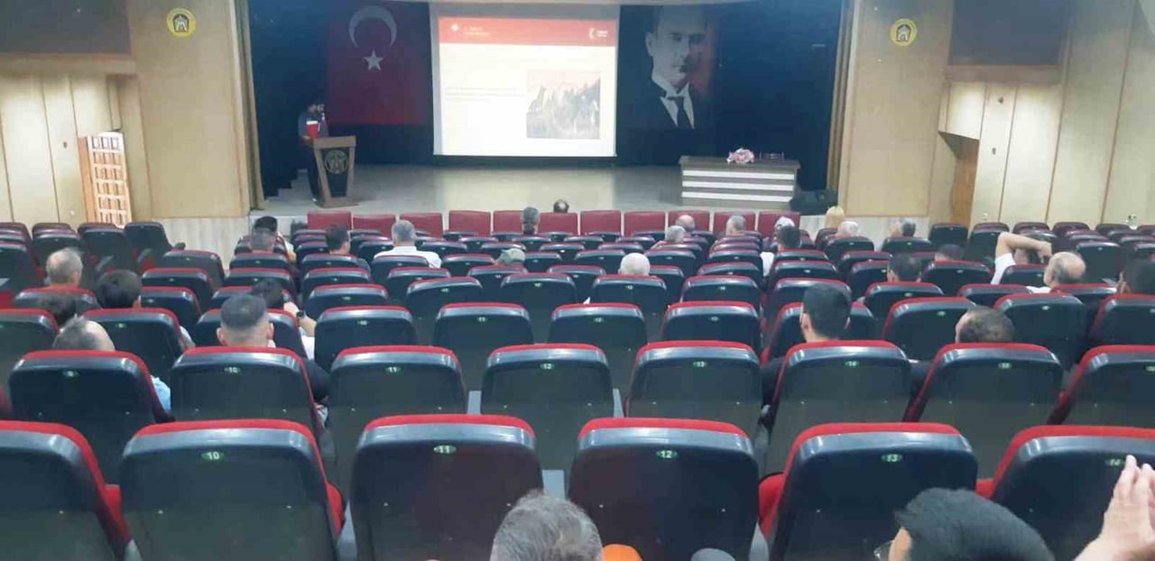 TAVŞANLI’DA DENETİMLİ SERBESTLİK YÜKÜMLÜLERİNE HAYVAN SEVGİSİ VE HAKLARI EĞİTİMİ