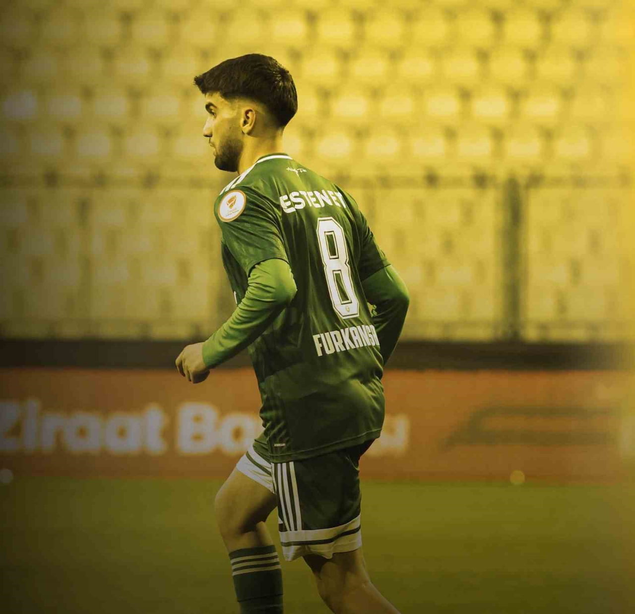 TFF 2. LİG BEYAZ GRUP EKİPLERİNDEN ALİAĞA FK, TESİSLERİNDE GERÇEKLEŞTİRDİĞİ İLK ANTRENMANLA...