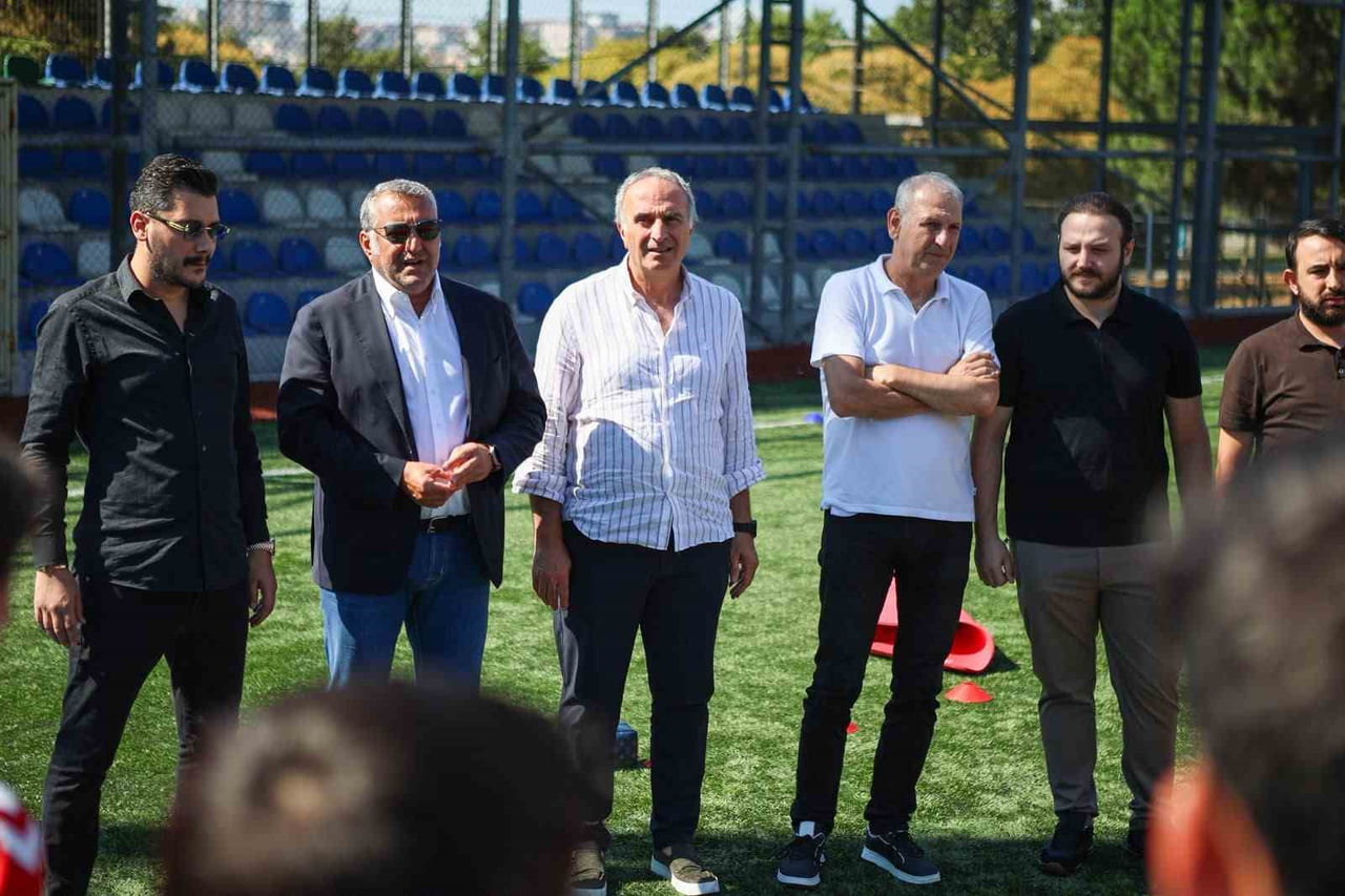 TFF 3. LİG EKİPLERİNDEN GALATA SPOR, 2026-2027 SEZONU HAZIRLIKLARINA BEYOĞLU STADI TESİSLERİ’NDE...