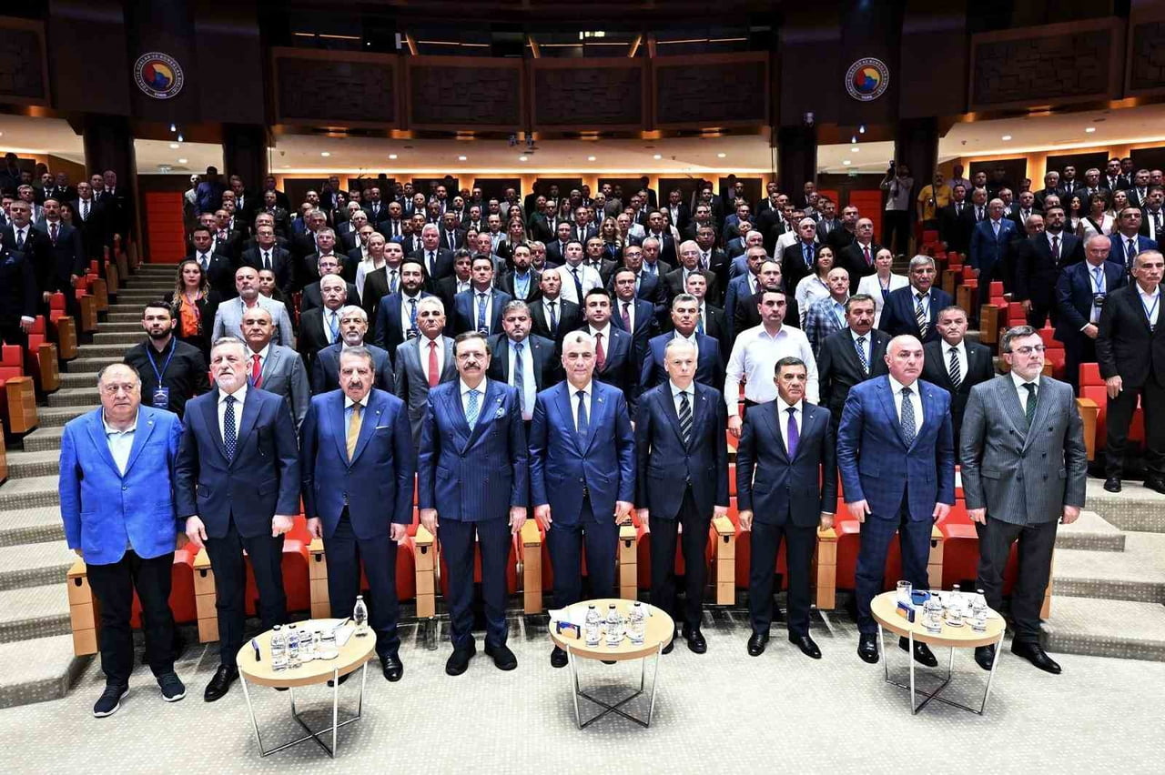 TİCARET BAKANI ÖMER BOLAT'IN KATILIMIYLA DÜZENLENEN "TOBB 2026 AKREDİTASYON SERTİFİKA TÖRENİ"NDE...