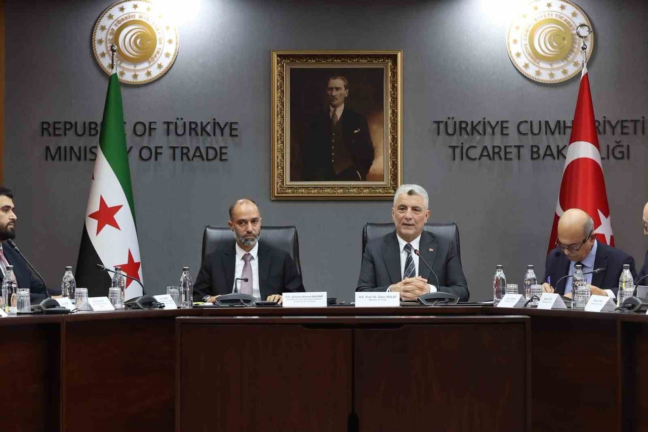 TİCARET BAKANI ÖMER BOLAT, SURİYE GÜMRÜK BAKANI KUTEYBE AHMED BEDEVİ İLE BİR ARAYA GELDİ.