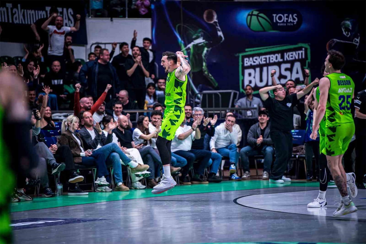 TOFAŞ BASKETBOL TAKIMI (ARŞİV)