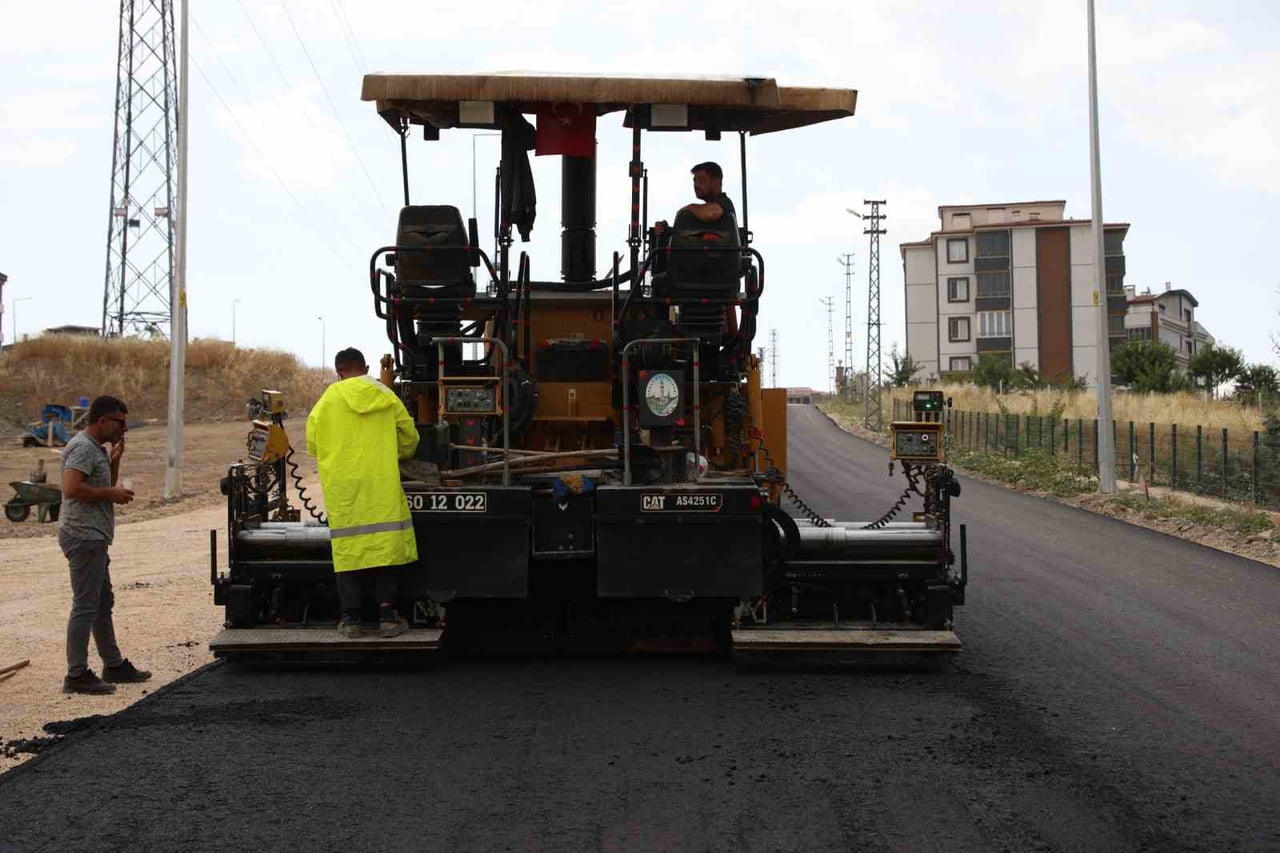 TOKAT BELEDİYESİ TARAFINDAN GÜNEŞLİ MAHALLESİ'NDE YÜRÜTÜLEN ALTYAPI VE ÜSTYAPI ÇALIŞMALARI...