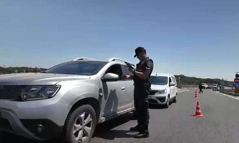 TOPLAM 9 FARKLI NOKTADA YAPILAN DENETİMLERDE 518 ARAÇ İLE BİN 338 KİŞİNİN GENEL BİLGİ TOPLAMA...