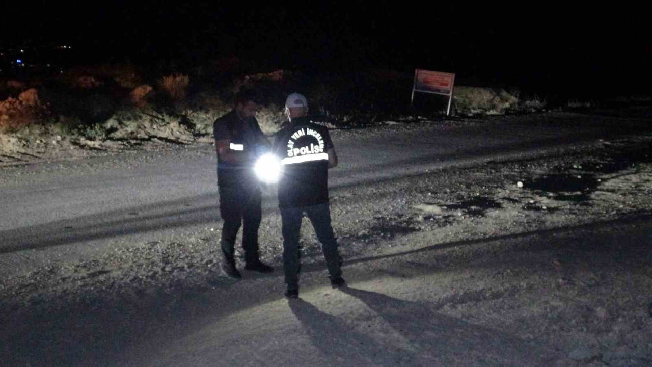 TOPUĞUNDAN TÜFEKLE VURULAN ŞAHIS HASTANEYE KENDİ İMKANLARIYLA GİTTİ: 2 GÖZALTI