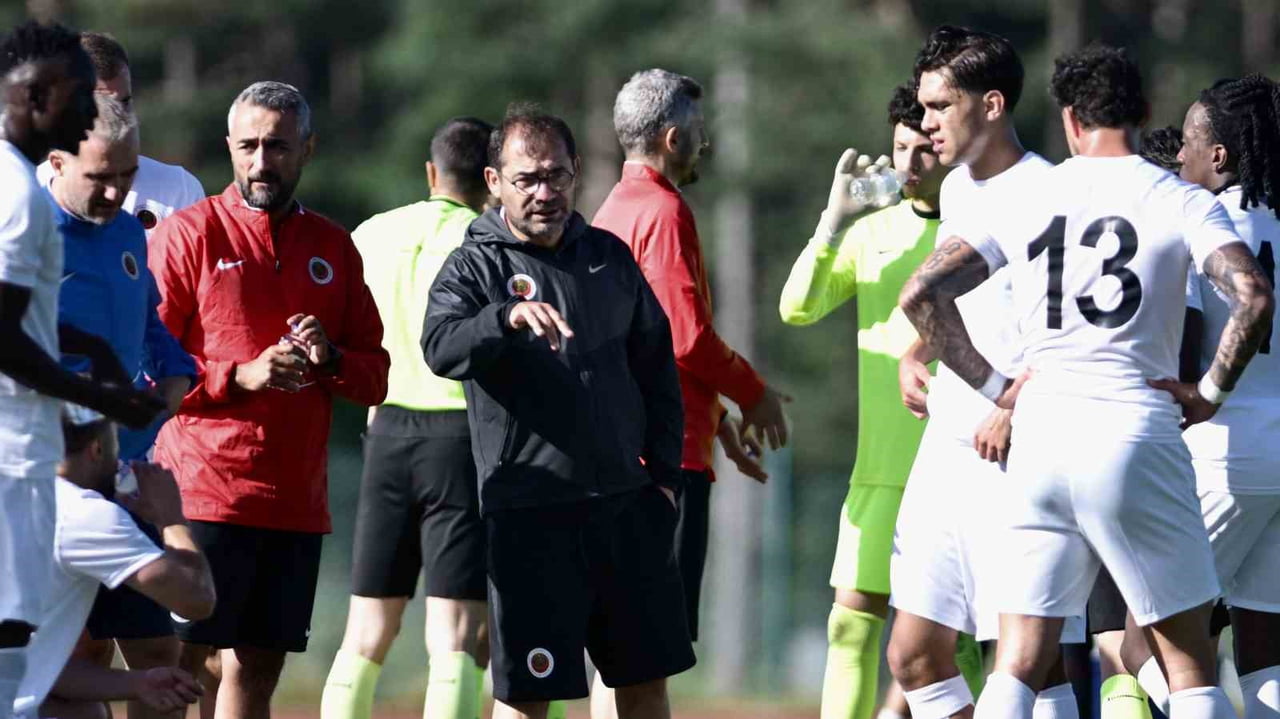 TOPUK YAYLASI TESİSLERİNDE ÜÇÜNCÜ ETAP KAMP ÇALIŞMALARINI SÜRDÜREN GENÇLERBİRLİĞİ’NDE TEKNİK...