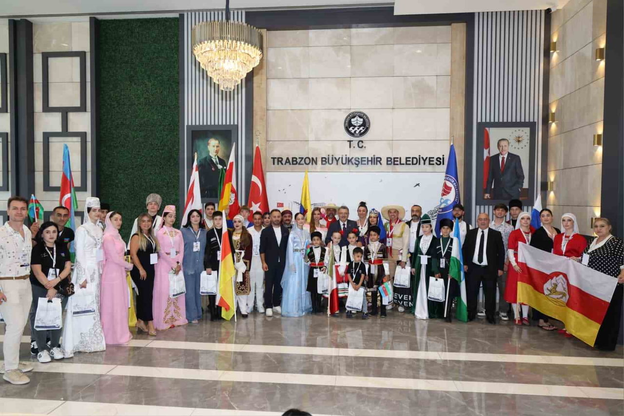 TRABZON BÜYÜKŞEHİR BELEDİYE BAŞKANI AHMET METİN GENÇ, YARIN BAŞLAYACAK 4. ULUSLARARASI TRABZON...