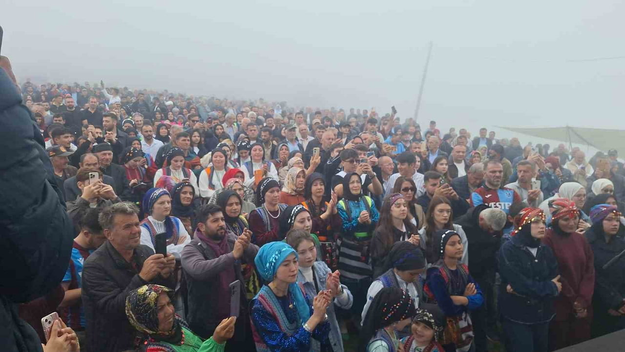 TRABZON’UN ŞALPAZARI İLÇESİNİN ALACA YAYLASI’NDA 196. OTÇU ŞENLİĞİ, ÖNCEKİ YILLARDA OLDUĞU GİBİ...