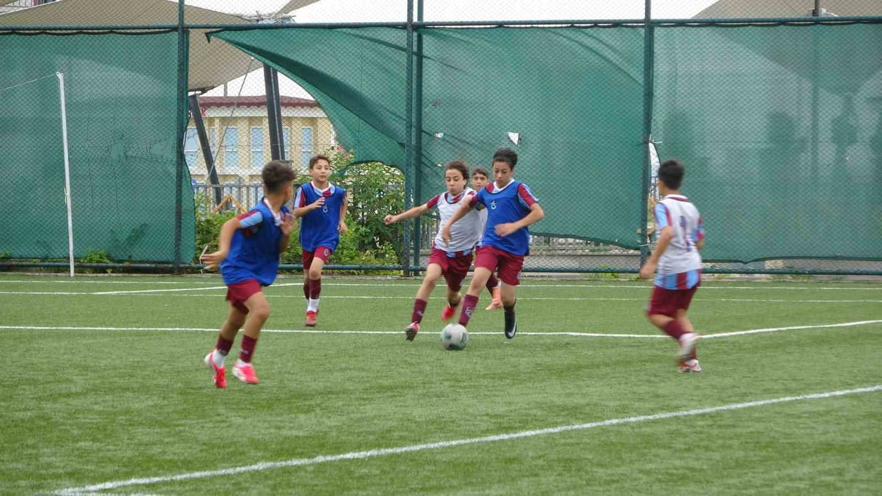TRABZONSPOR FUTBOL OKULLARI TARAFINDAN HER YIL GELENEKSEL OLARAK DÜZENLENEN YAZ KAMPI'NIN 6.’SI...