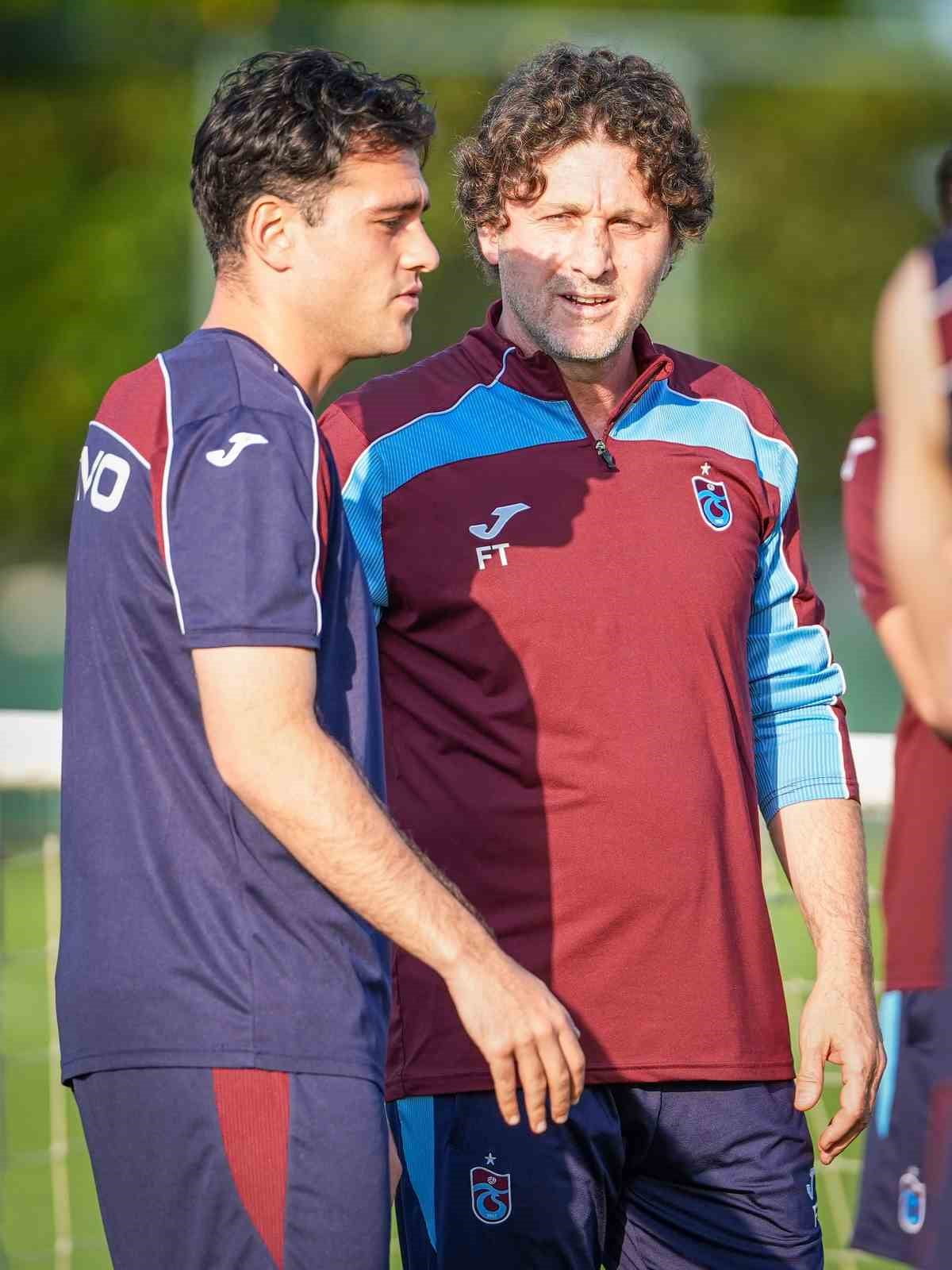 TRABZONSPOR, YENİ SEZON HAZIRLIKLARINI AKŞAM SAATLERİNDE YAPTIĞI ANTRENMANLA SÜRDÜRÜRKEN...