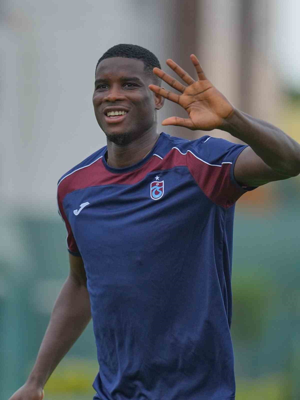 TRABZONSPOR, YENİ SEZON HAZIRLIKLARINI MEHMET ALİ YILMAZ TESİSLERİ'NDE YAPTIĞI AKŞAM ANTRENMANIYLA...