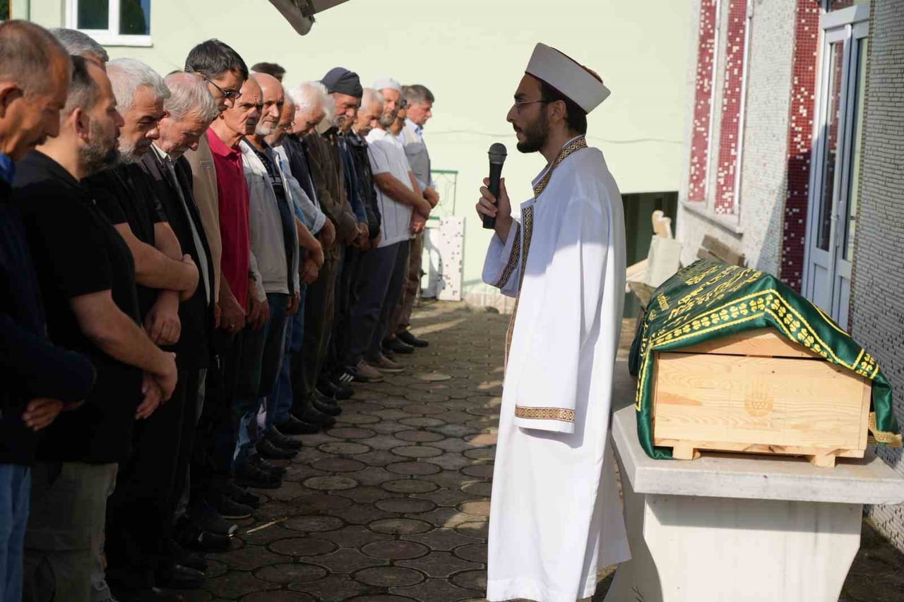TRAKYA ÜNİVERSİTESİ TIP FAKÜLTESİ HASTANESİ'NDEN ALINAN ÖYKÜ NAZ KUMSAR'IN CENAZESİ...