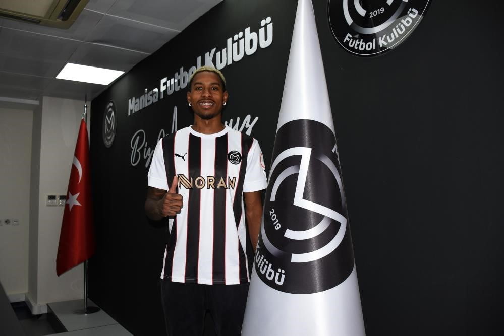 TRENDYOL 1. LİG EKİPLERİNDEN MANİSA FUTBOL KULÜBÜ, GENÇ KANAT OYUNCUSU ALENİS VARGAS İLE YENİDEN...
