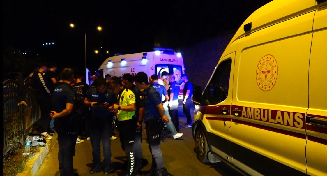 TUNCELİ’DE MEYDANA GELEN MOTOSİKLET KAZASINDA MOTOSİKLETTE BULUNAN 2 GENÇ YARALANDI.