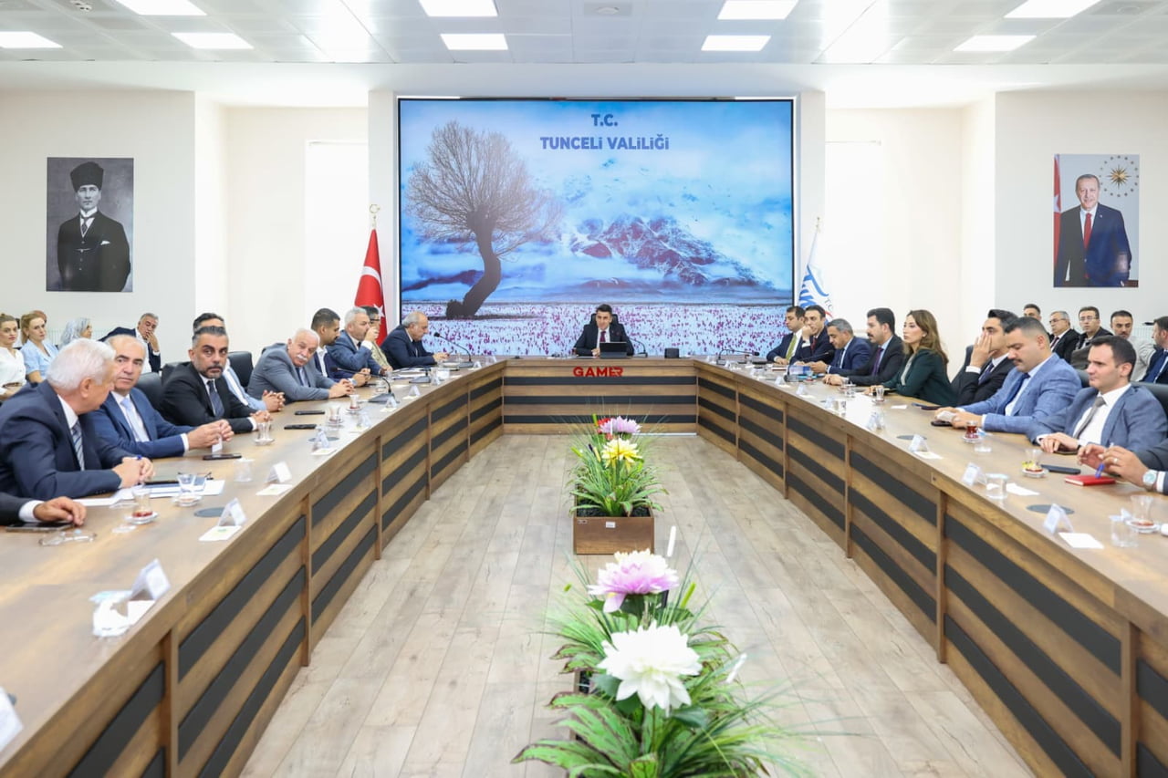 TUNCELİ VALİSİ ŞEFİK AYGÖL BAŞKANLIĞINDA 2026 YILI 3. DÖNEM İL KOORDİNASYON KURULU TOPLANTISI...