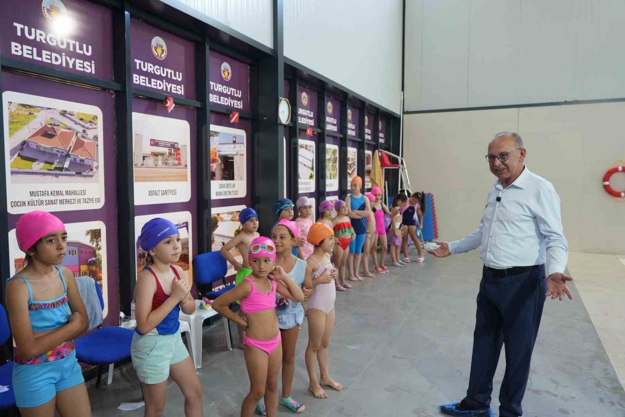 TURGUTLU BELEDİYESİ TARAFINDAN DÜZENLENEN YAZ SPOR KURSLARI İLK DERSLERİNE BAŞLADI. KURSLARIN...