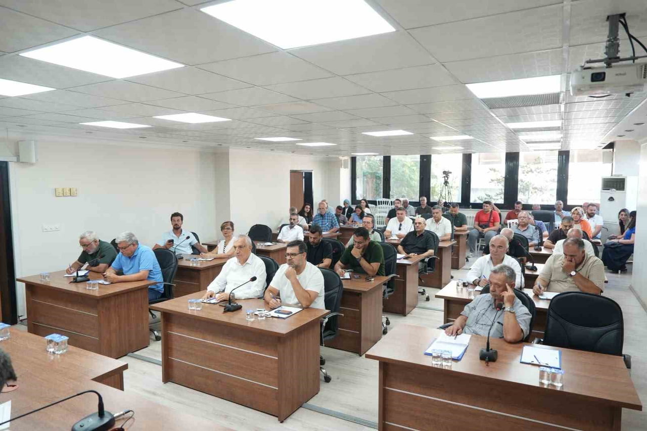 TURGUTLU BELEDİYESİ TEMMUZ AYI MECLİS TOPLANTISI'NDA KARDEŞ ŞEHİR PROTOKOLÜNDEN PERSONEL...
