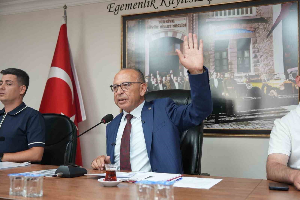 TURGUTLU BELEDİYESİ TEMMUZ AYI MECLİS TOPLANTISI'NDA KARDEŞ ŞEHİR PROTOKOLÜNDEN PERSONEL...