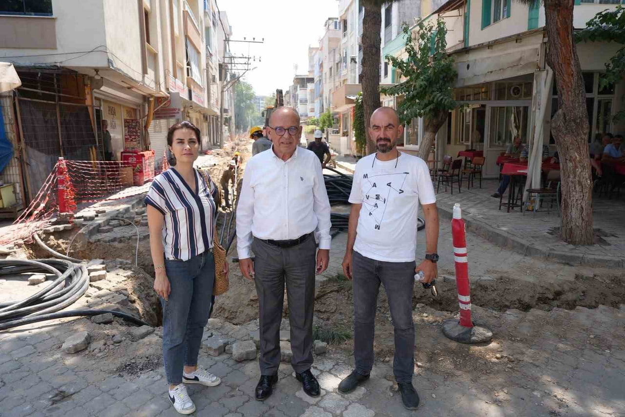 TURGUTLU’DA ALTYAPI YATIRIMLARI MAHALLE MAHALLE HAYATA GEÇİRİLMEYE DEVAM EDİYOR. TURGUTLU...