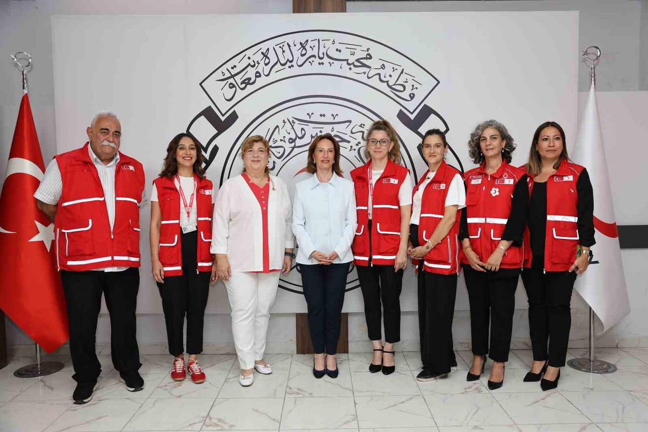 TÜRK KIZILAY KÜTAHYA’DAKİ YENİ KAN BAĞIŞ NOKTASI OLAN YILDIZ GÜRAL KAN ALMA BİRİMİ’Nİ GÜROK GRUP...