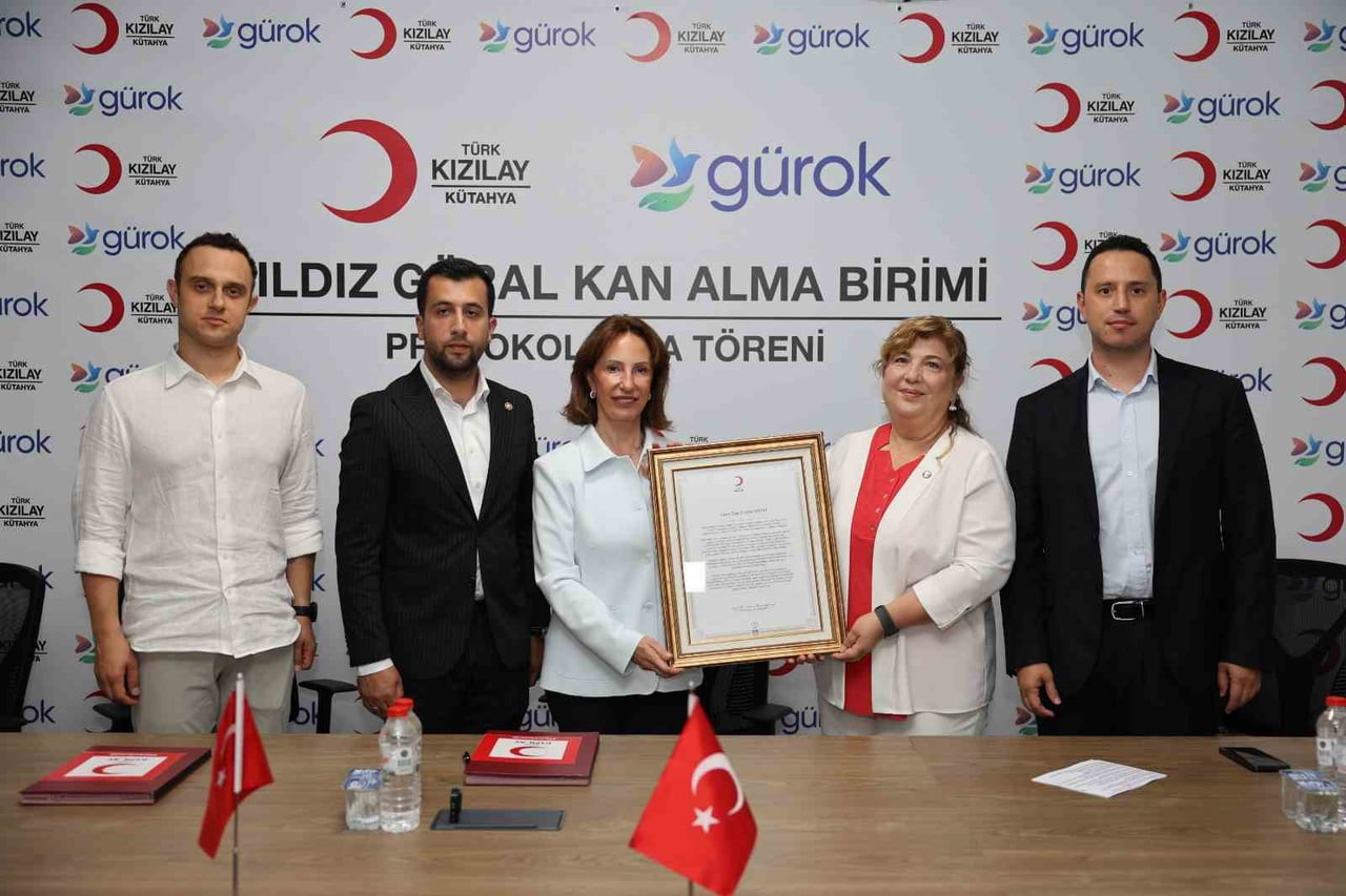 TÜRK KIZILAY KÜTAHYA ŞUBESİ İLE GÜROK GRUP ARASINDA PROTOKOL İMZALANDI.