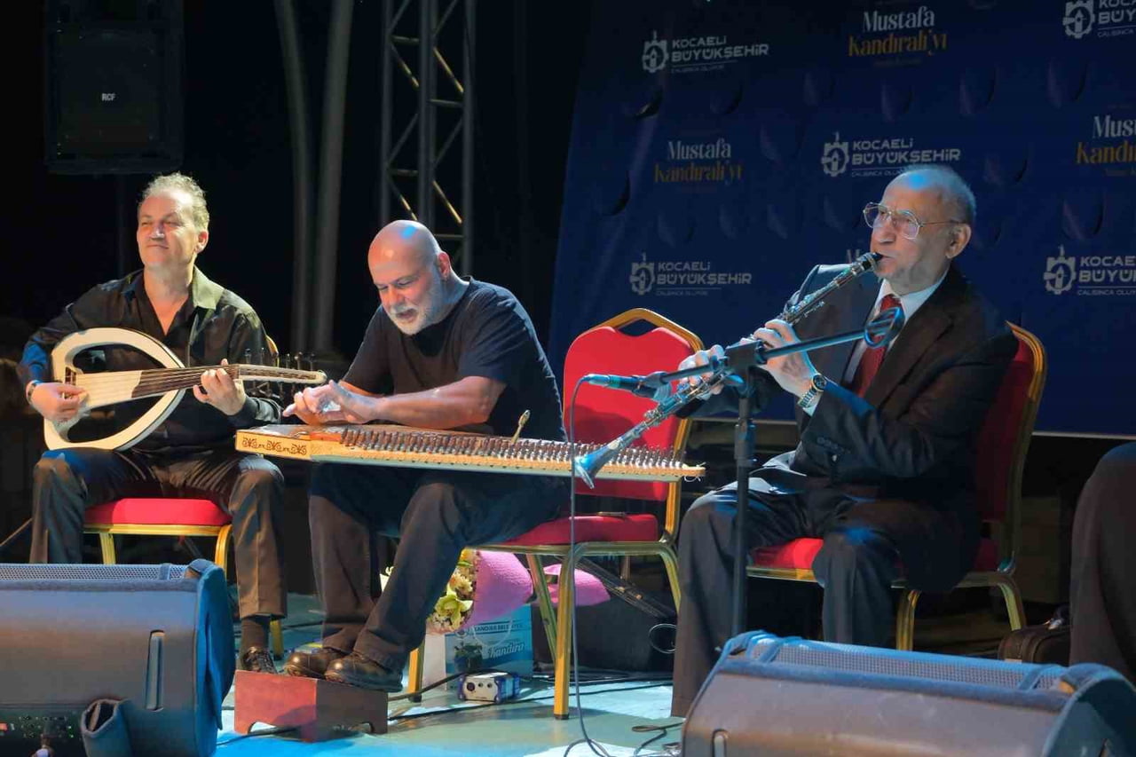 TÜRK KLARNETİNİN EFSANE İSİMLERİNDEN MUSTAFA KANDIRALI, DOĞUM GÜNÜNE ÖZEL DÜZENLENEN ANMA...