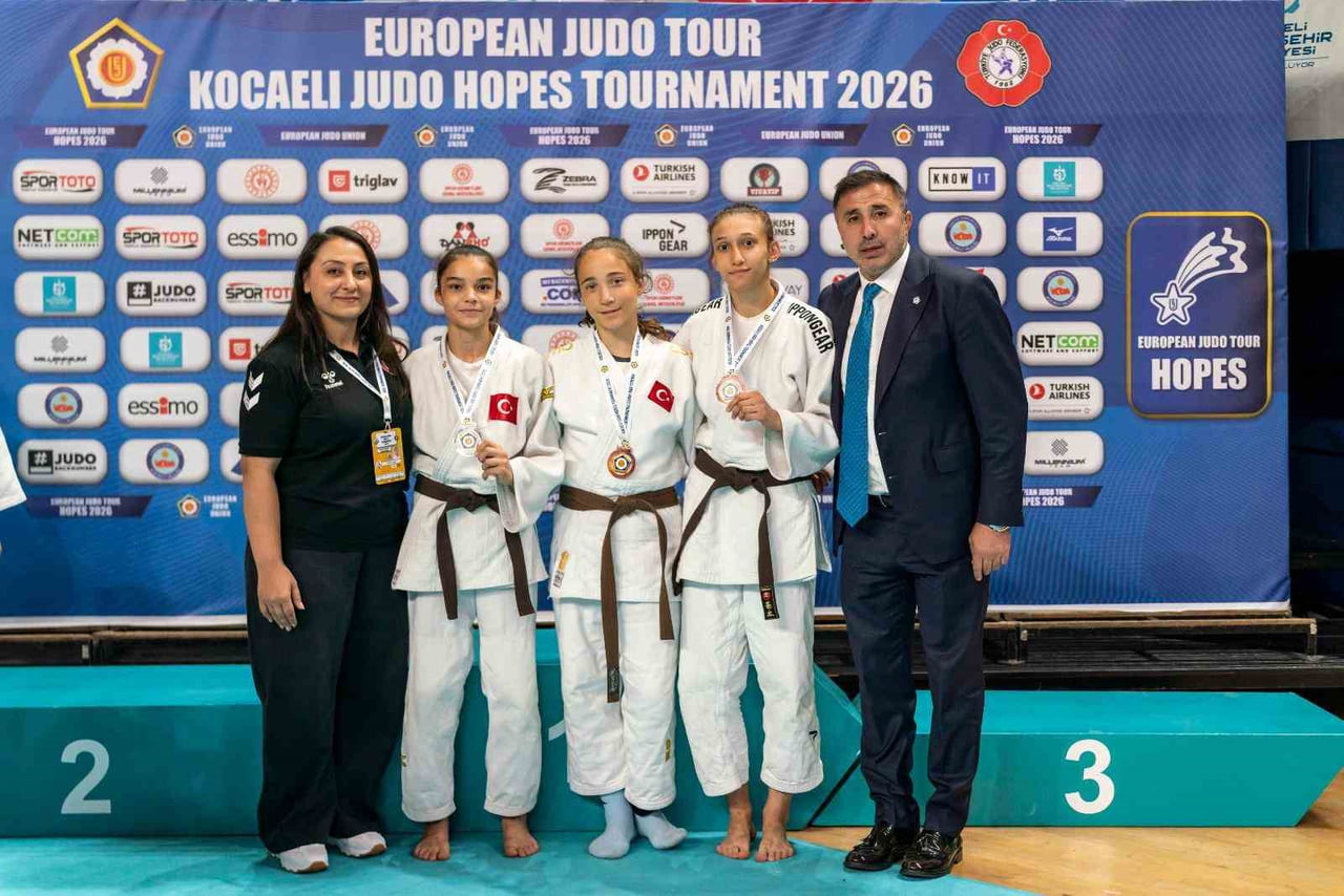 TÜRK SPORUNA KAZANDIRDIĞI BAŞARILI SPORCULARLA ULUSLARARASI ORGANİZASYONLARDA ADINDAN SÖZ ETTİREN...