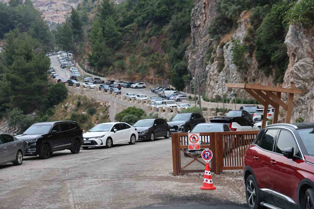 TÜRKİYE'DE 2026 YILI TURİZM SEZONUNDA PEK ÇOK OTELDE DOLULUK SORUNU YAŞANIRKEN, MARMARİS...