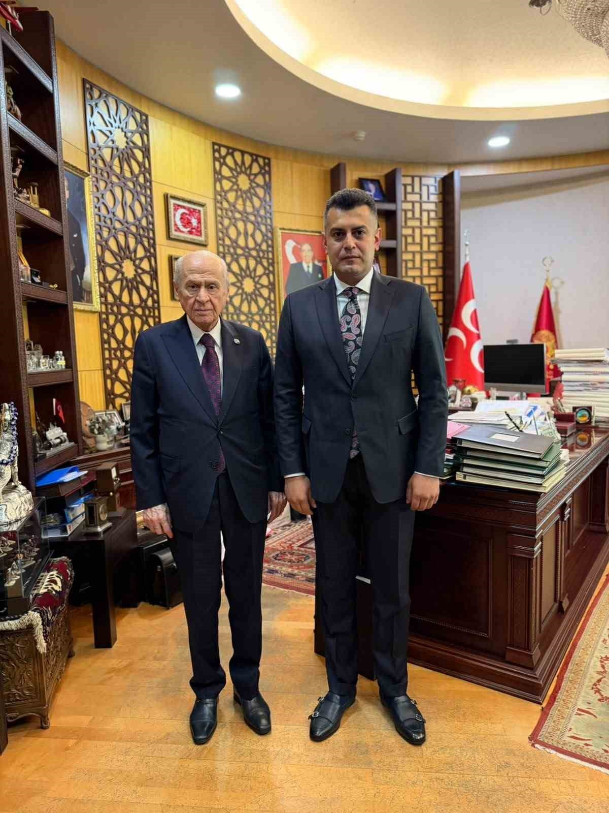 TÜRKİYE BOKS FEDERASYONU BAŞKANI SUAT HEKİMOĞLU VE ASBAŞKAN SİNAN DEMİRCİOĞLU, MİLLİYETÇİ HAREKET...
