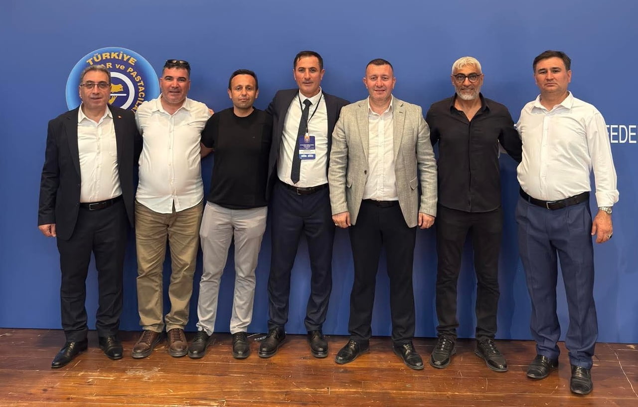 TÜRKİYE LOKANTACILAR VE PASTACILAR FEDERASYONU'NUN ANKARA'DA GERÇEKLEŞTİRİLEN GENEL KURULU'NUN...