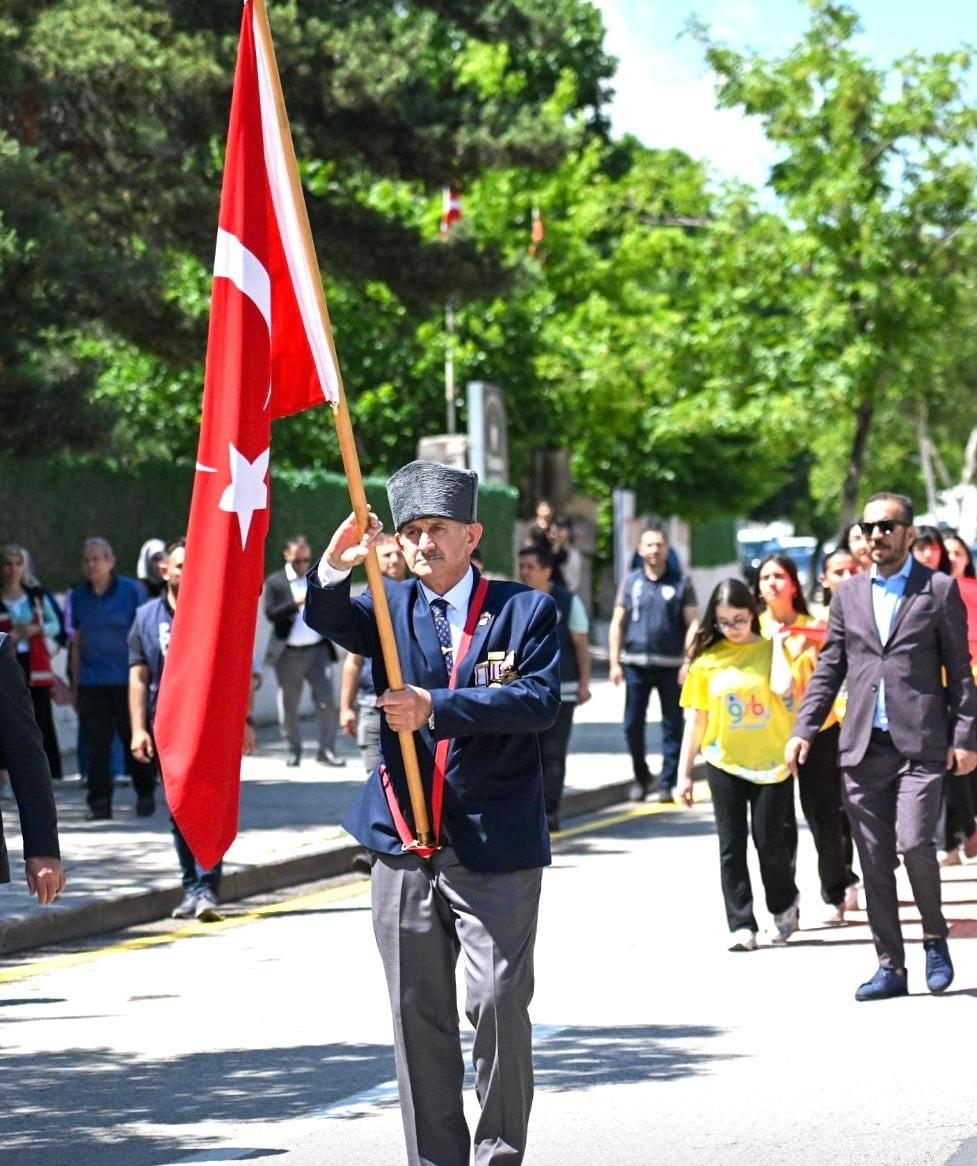 TÜRKİYE MUHARİP GAZİLER DERNEĞİ ERZURUM ŞUBE BAŞKANI SALİH MESCİ,  MUSTAFA KEMAL ATATÜRK’ÜN...