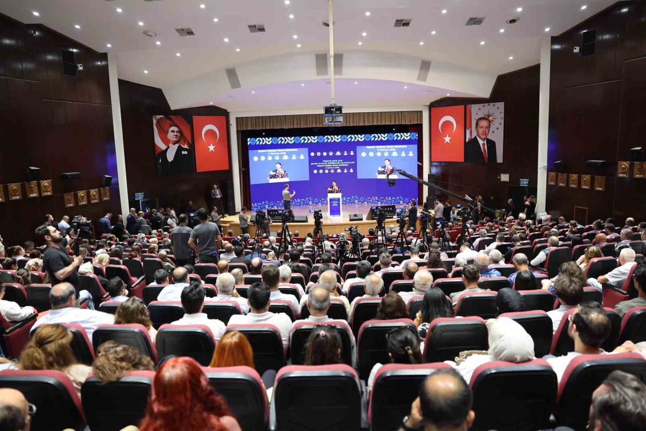 TÜRKİYE SIFIR ATIK ÇEVRE VE İKLİM DEĞİŞİKLİĞİ ÇALIŞTAYLARI KAYSERİ ÇALIŞTAYI SONUÇ KONFERANSI'NDA...